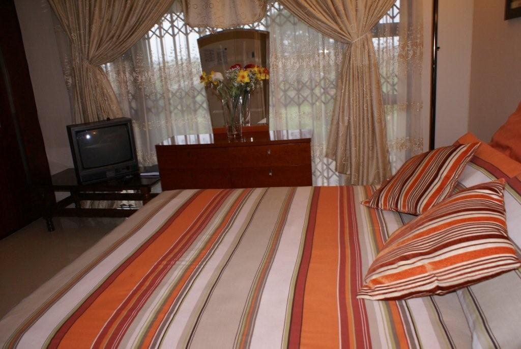 פיטרמריצברג Ekhaya Lodge חדר תמונה
